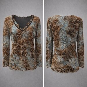 Tribal Lace V-Neck Blouse in‎ Brown and Blue